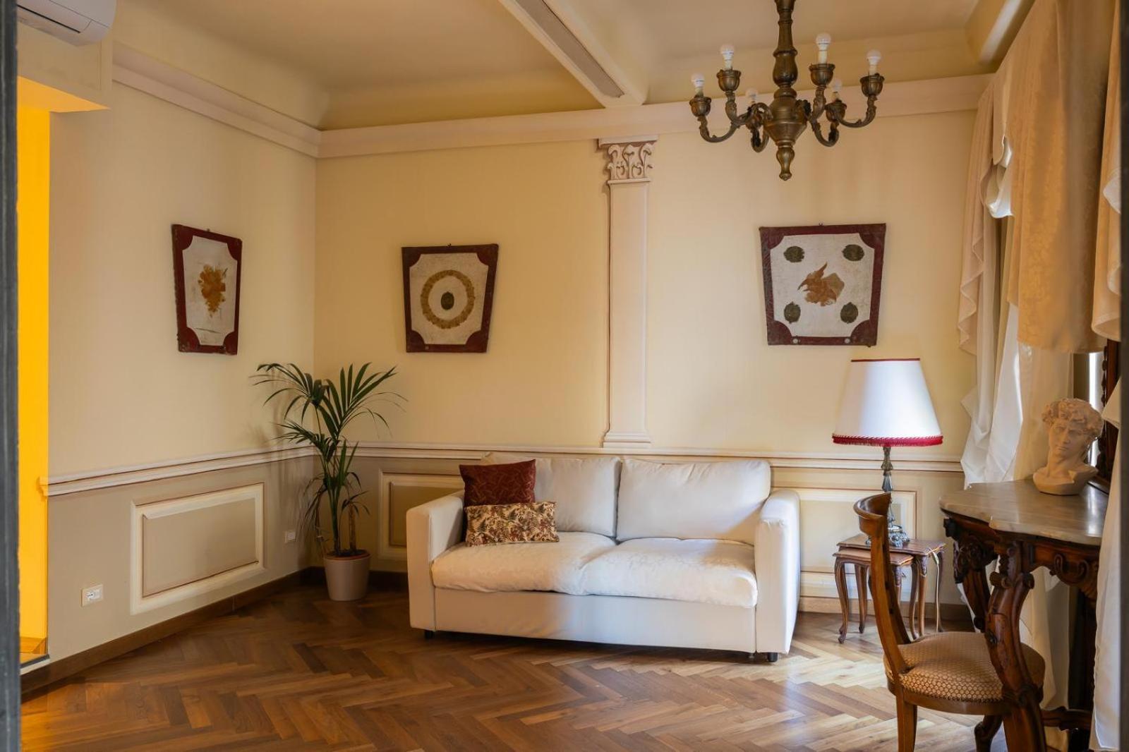 Hotel Palazzo Lari Sarzana Zewnętrze zdjęcie